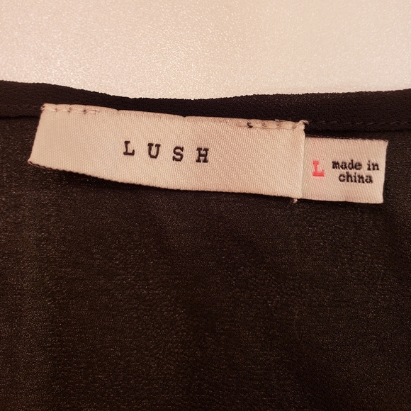 Black top - Picture 4 of 4